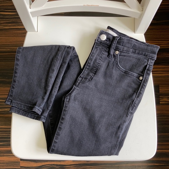 Madewell Denim - GUC Madewell 9” High-Rise Skinny in Washed Black